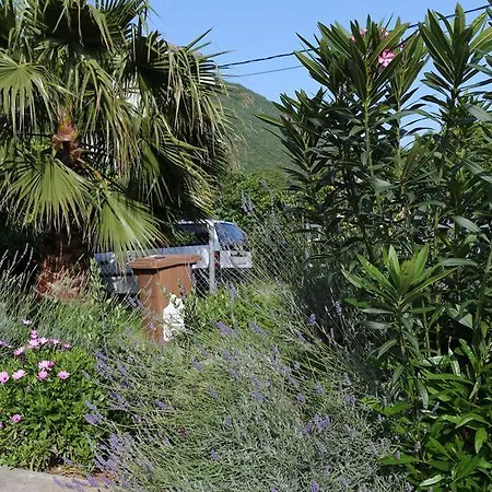 10136a Lägenhet Trpanj